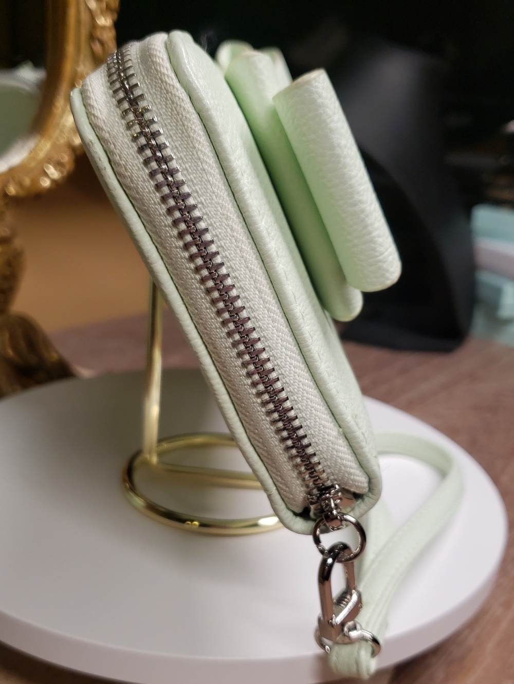 Betsey Johnson Large Mint Bow Wristlet Clutch - Picture 7 of 13